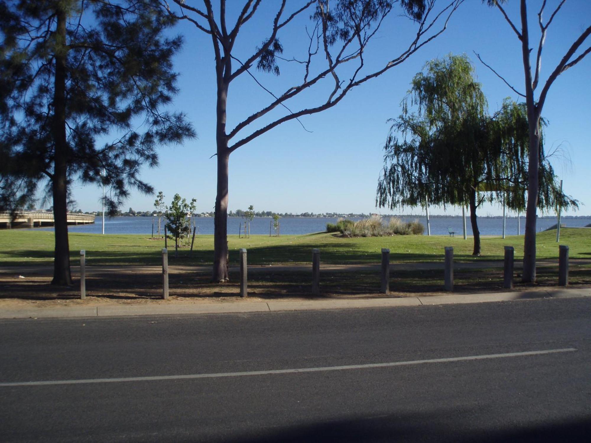 Lakeview Motel Yarrawonga Εξωτερικό φωτογραφία